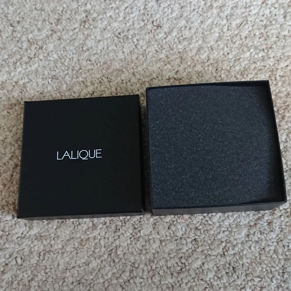 Lalique crystal 100 Points 3 Corks Holder new with box